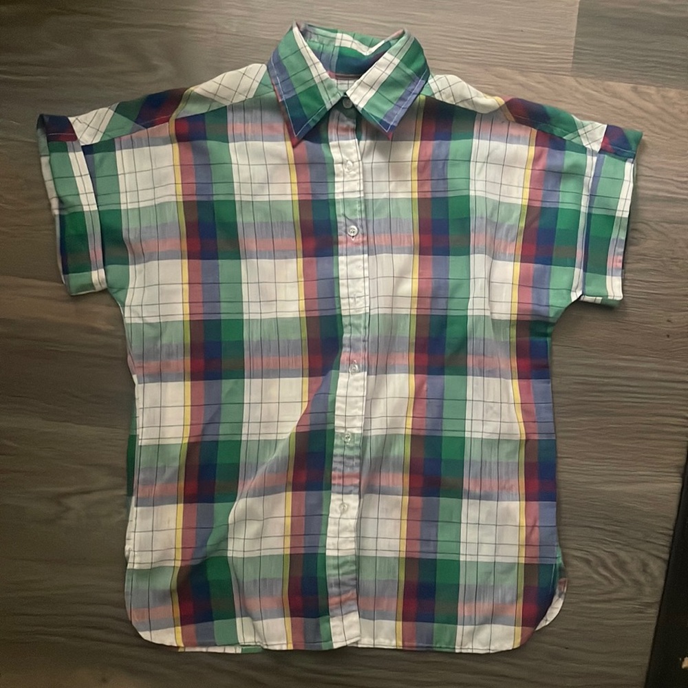 Vintage 80’s style plaid short sleeve button down shirt